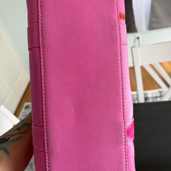 Marc Jacobs Heart-Patterned Pink Tote - Picture 4 of 6